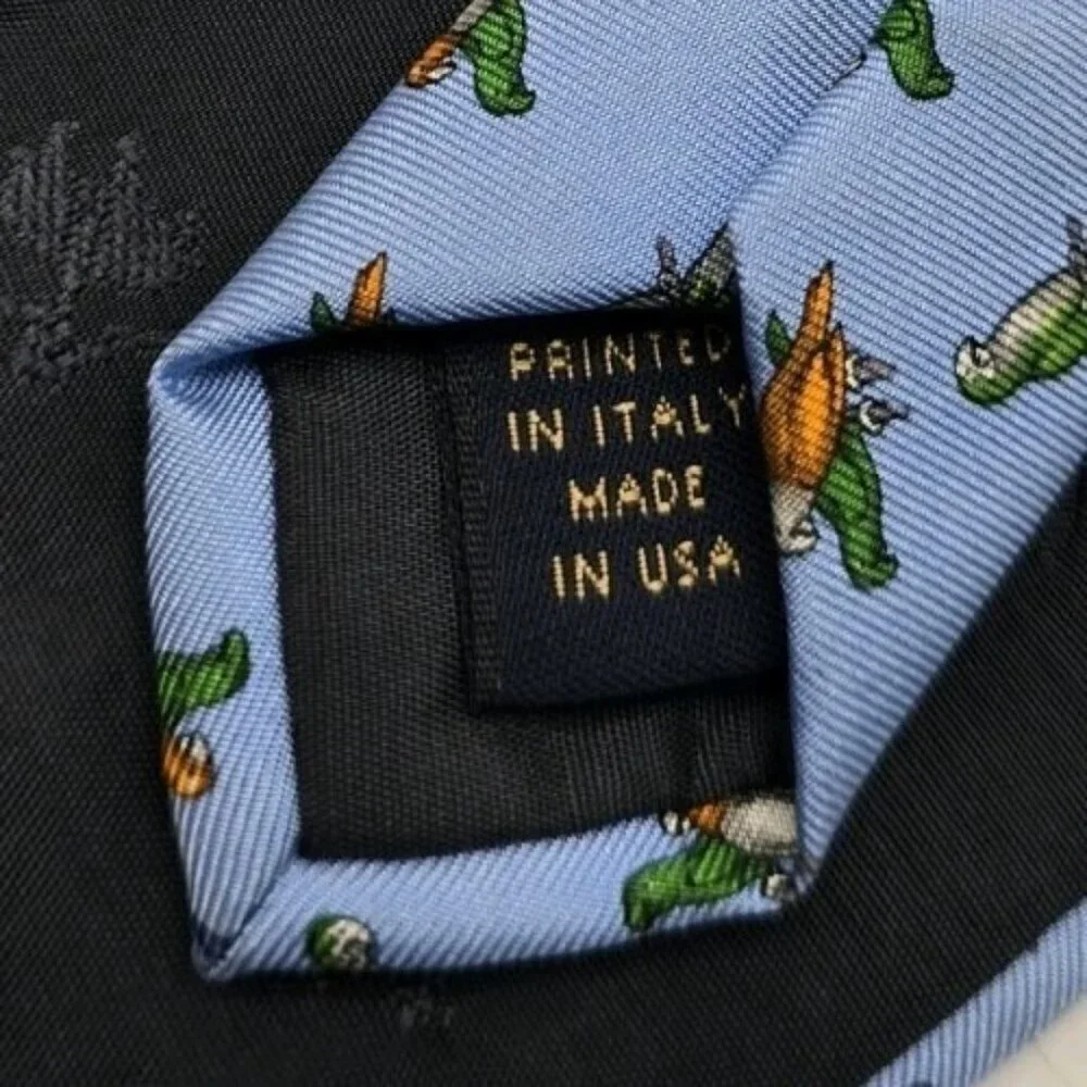 Brooks Brothers TROPICAL PARROTS MACAWS Blue All Over Print Men Silk Tie Necktie